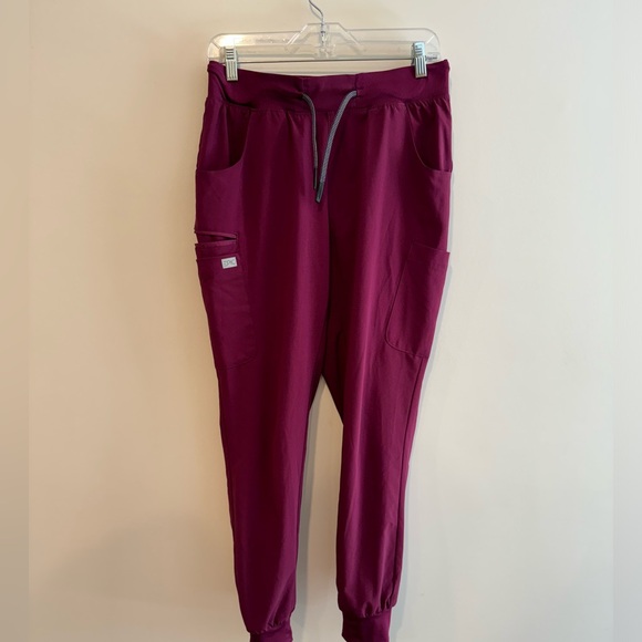 Epic MedWorks Maroon Jogger Scrubs Pants Size S - Picture 1 of 8